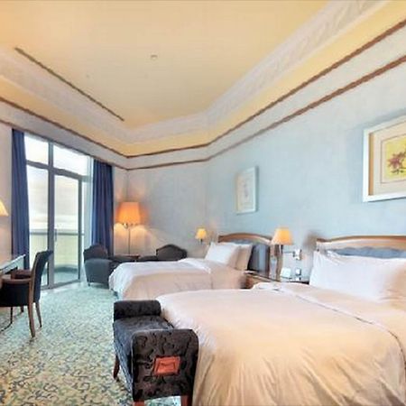 Empire Hotel And Country Club Brunei Bandar Seri Begawan Zewnętrze zdjęcie