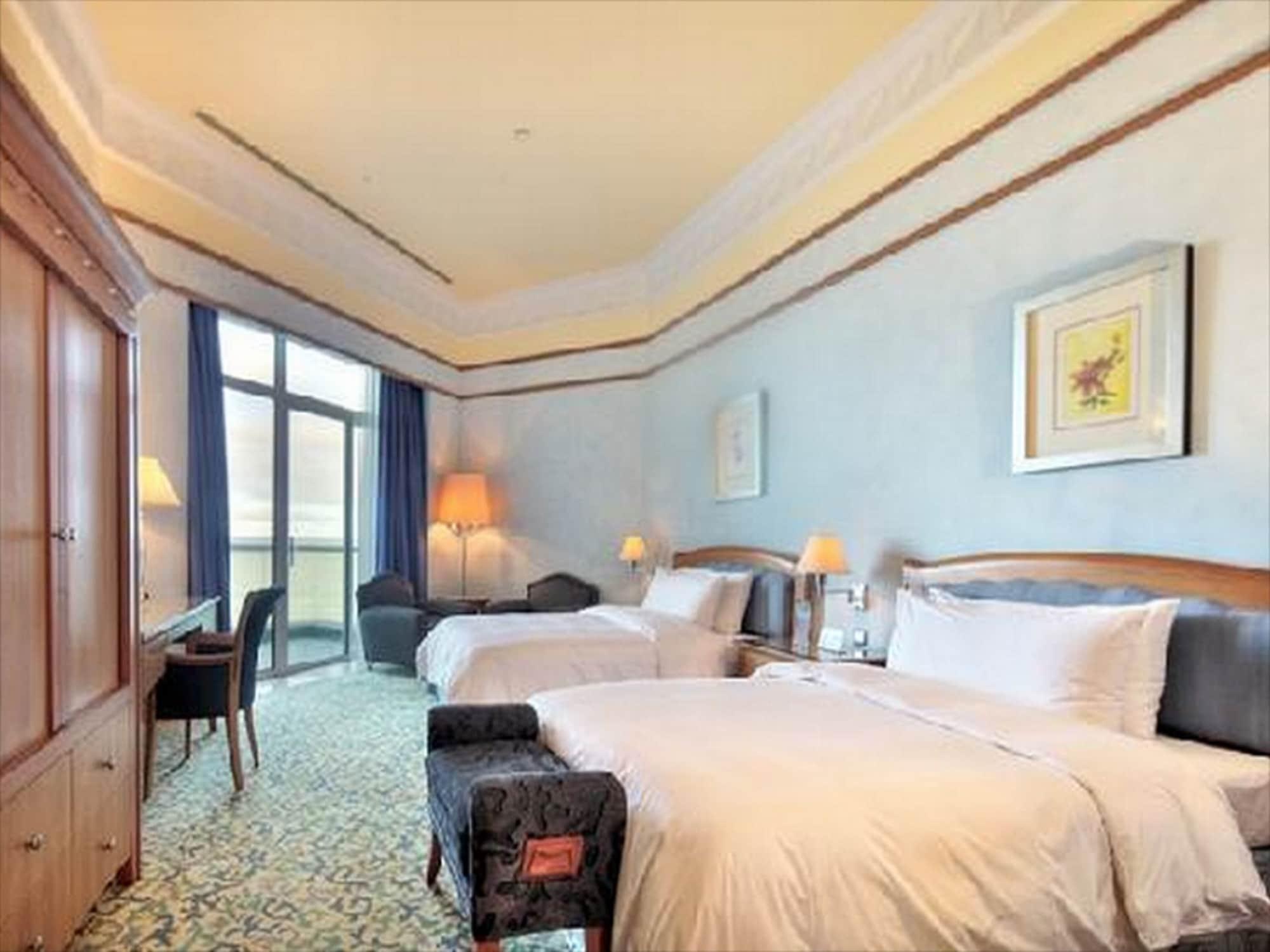 Empire Hotel And Country Club Brunei Bandar Seri Begawan Zewnętrze zdjęcie