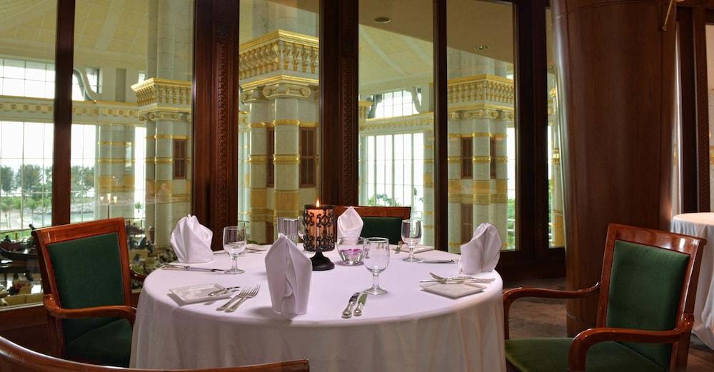 Empire Hotel And Country Club Brunei Bandar Seri Begawan Zewnętrze zdjęcie