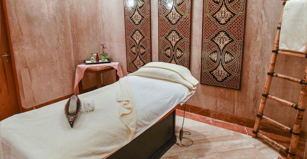 Empire Hotel And Country Club Brunei Bandar Seri Begawan Zewnętrze zdjęcie